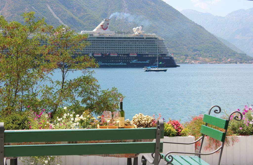Accommodation Tomcuk Cattaro Esterno foto