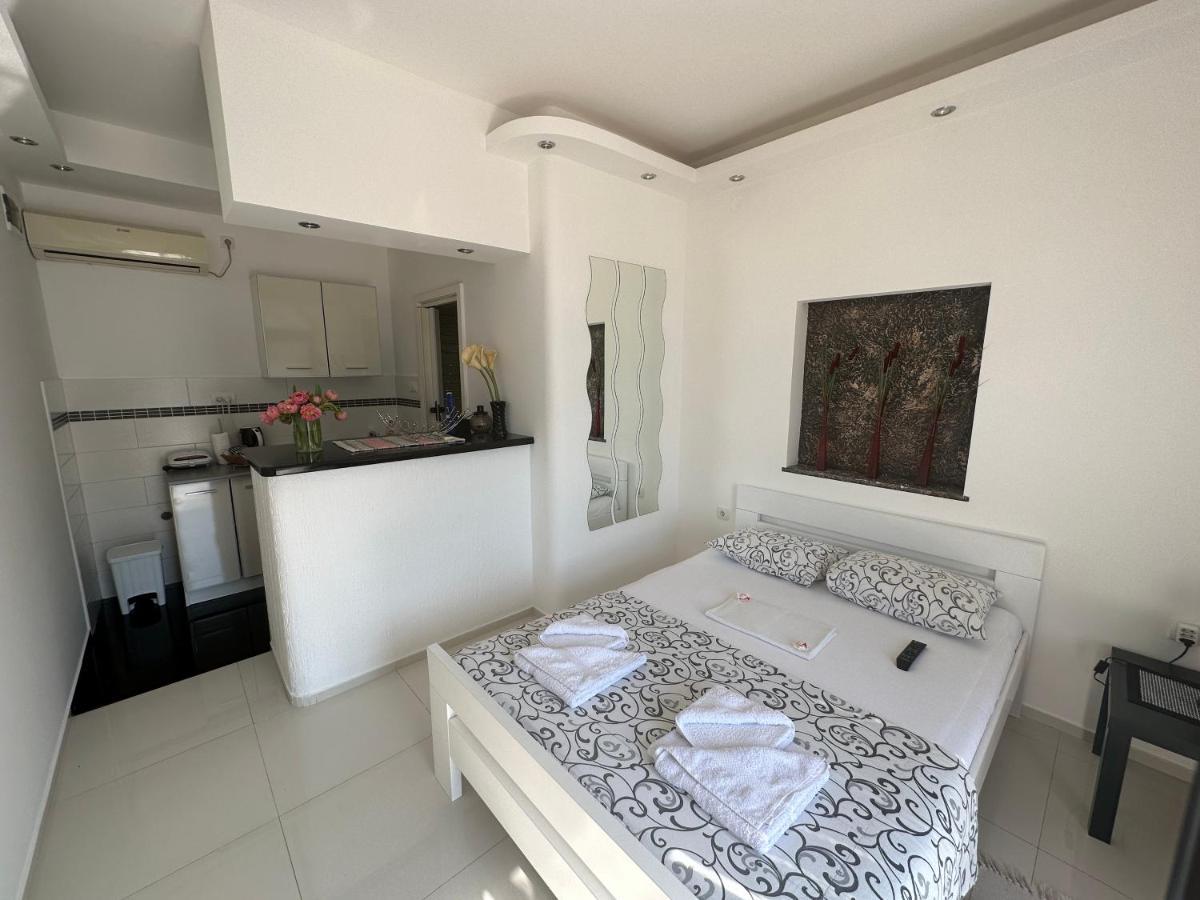 Accommodation Tomcuk Cattaro Esterno foto