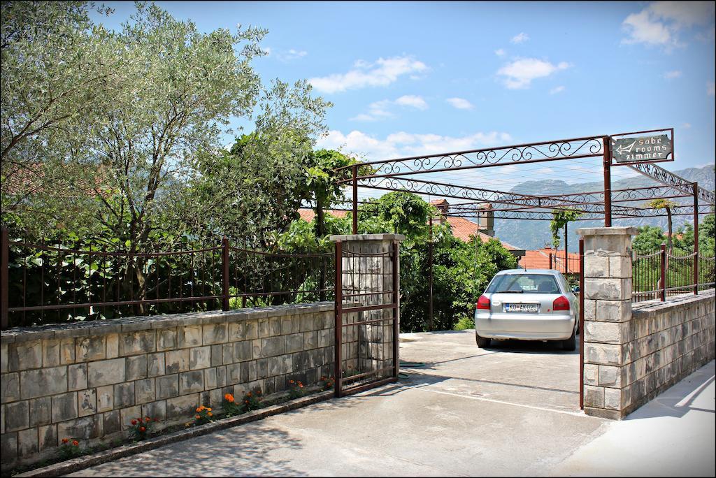 Accommodation Tomcuk Cattaro Esterno foto